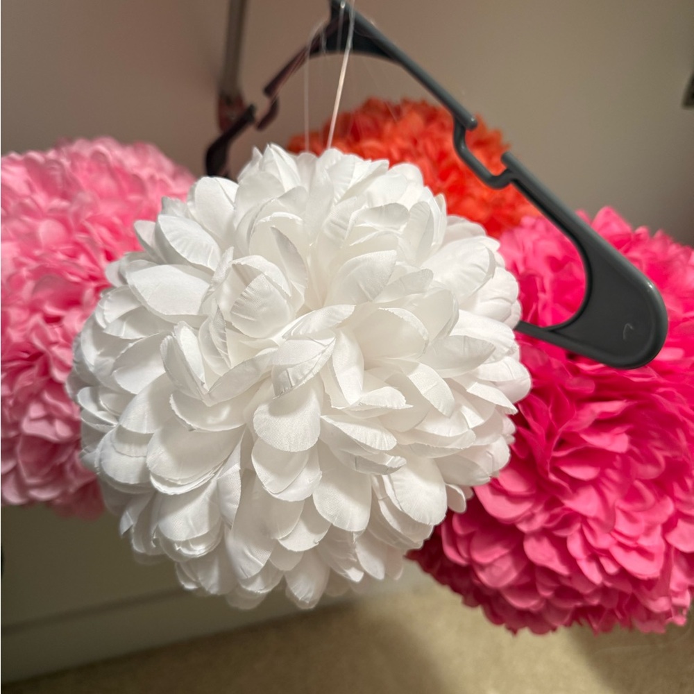 Hobby Lobby faux flower ball in white- small. Qty 1